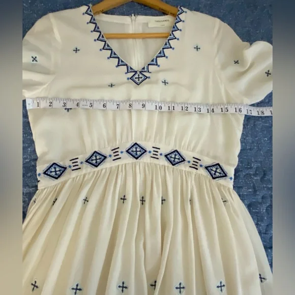 100% SILK Luxe Ivory and Blue Patterned Long Sleeve Dress - Picture 6 of 13